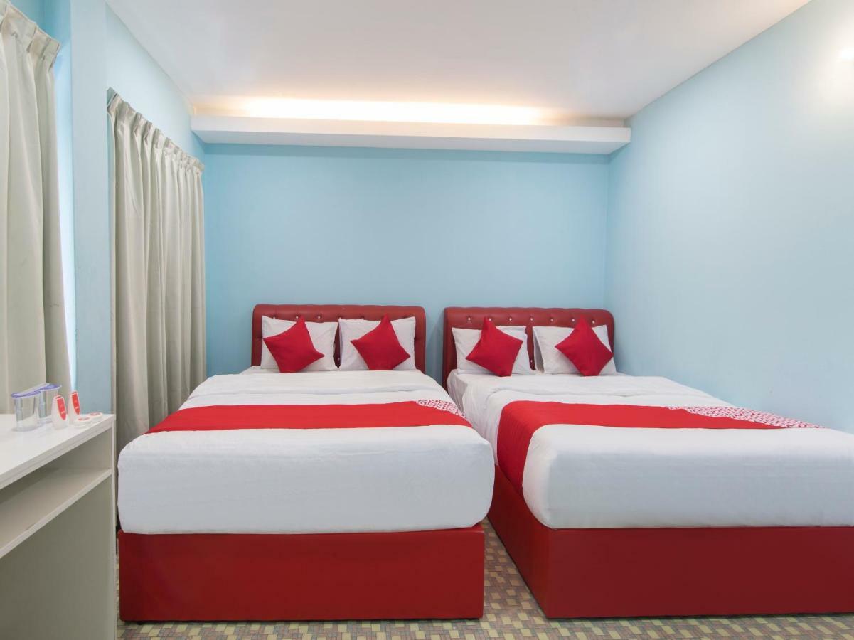 פורט דיקסון Oyo 1136 Pd Star Hotel מראה חיצוני תמונה