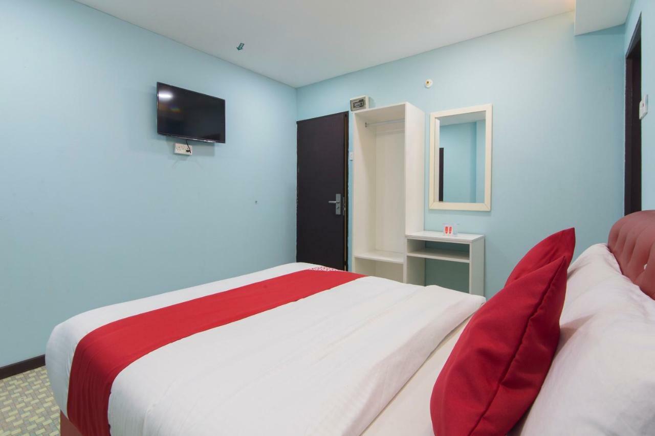 פורט דיקסון Oyo 1136 Pd Star Hotel מראה חיצוני תמונה