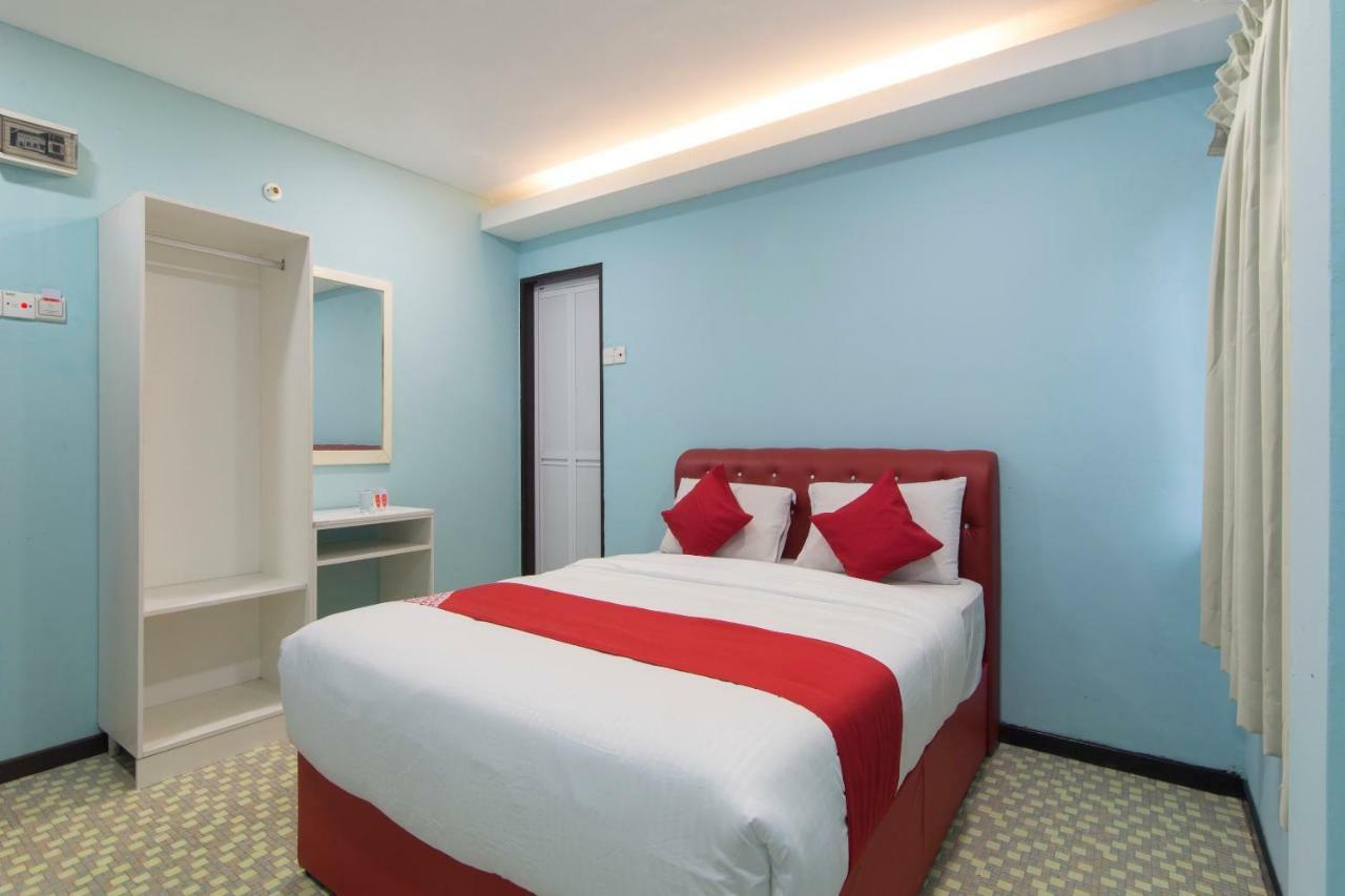 פורט דיקסון Oyo 1136 Pd Star Hotel מראה חיצוני תמונה