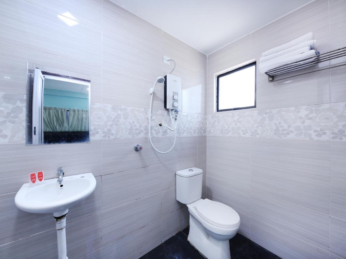 פורט דיקסון Oyo 1136 Pd Star Hotel מראה חיצוני תמונה