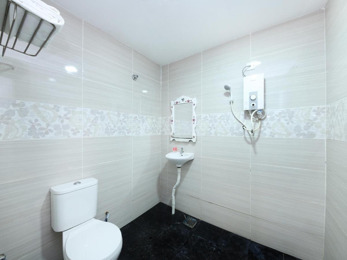 פורט דיקסון Oyo 1136 Pd Star Hotel מראה חיצוני תמונה